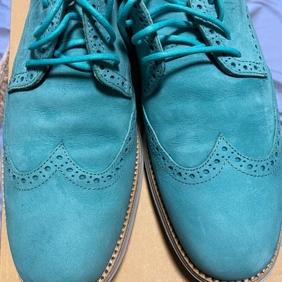 Shoes - Picture 9 of 9